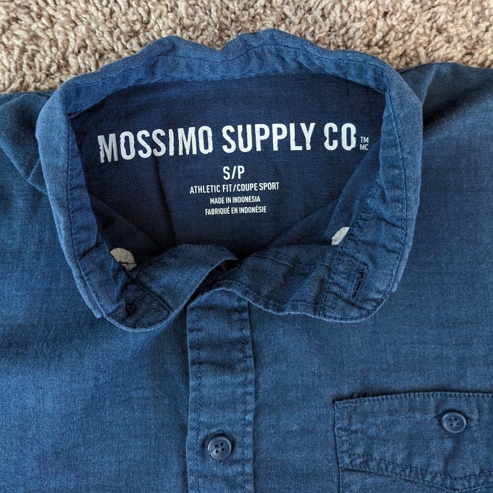 Mossimo Supply Co. Button Down - Picture 3 of 6